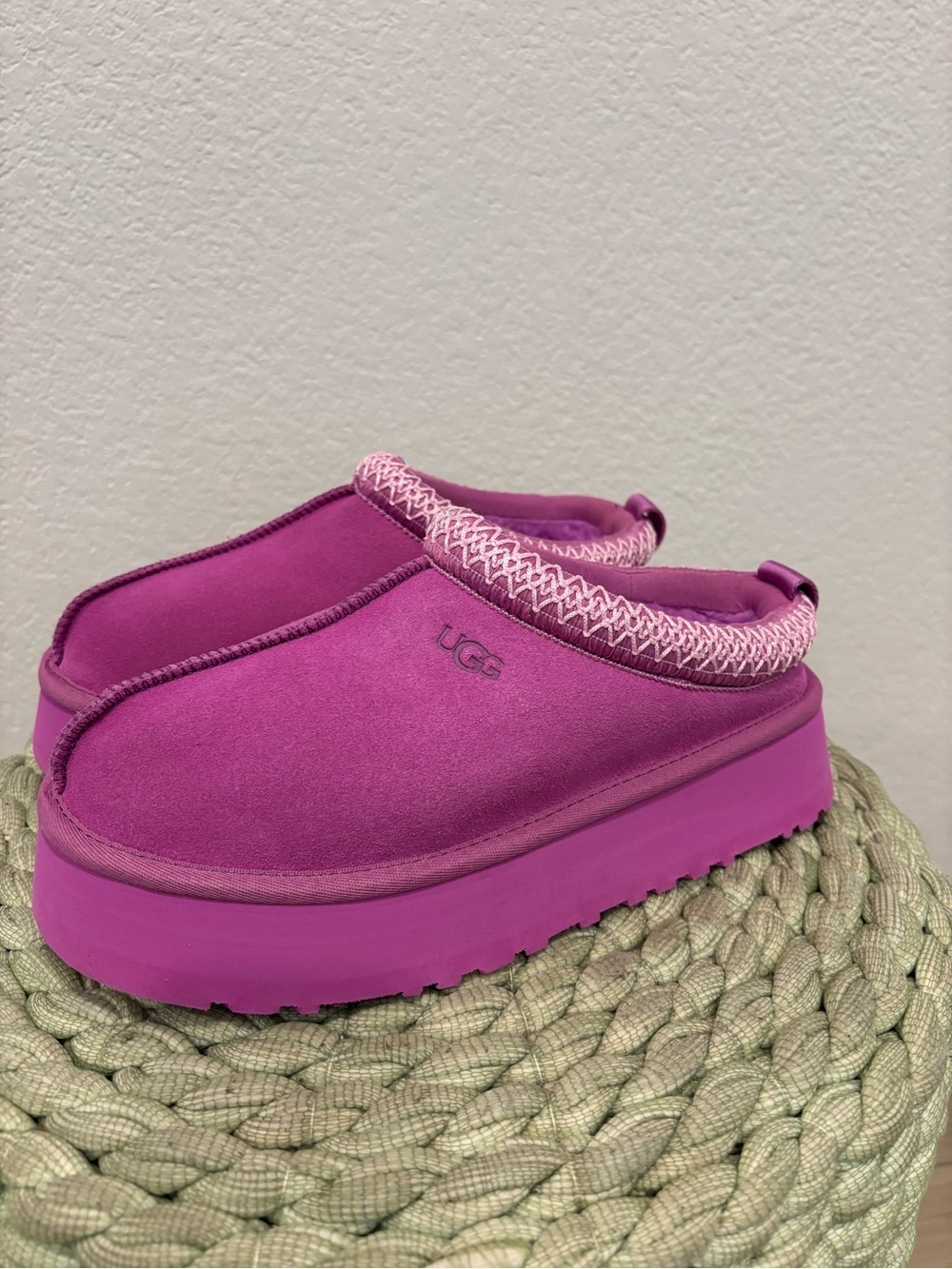 NEW UGG Tazz Purple Ruby Suede Slip On Platform Sneakers Size 8